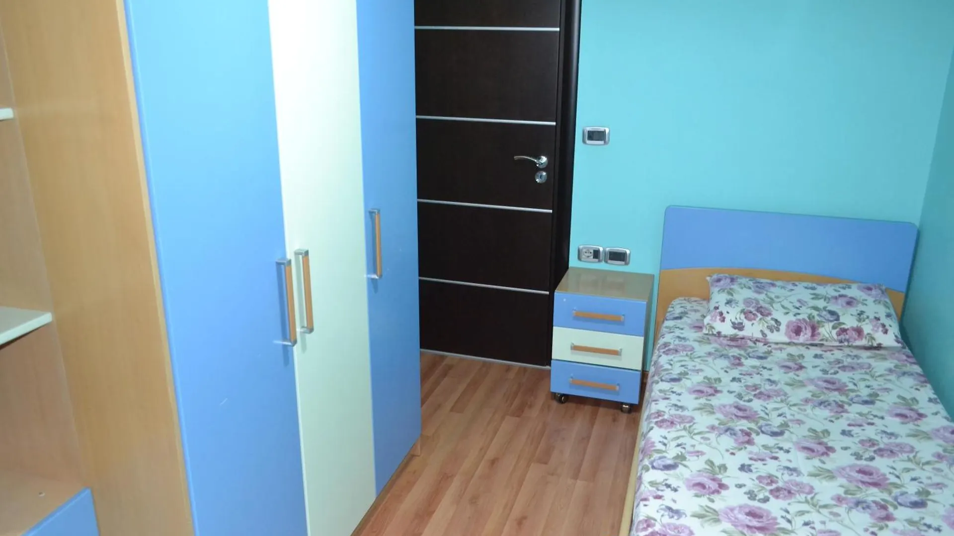 Penthouse Terrace De Luxe 4 Bedrooms Apartment 0*, Vlorë Αλβανία