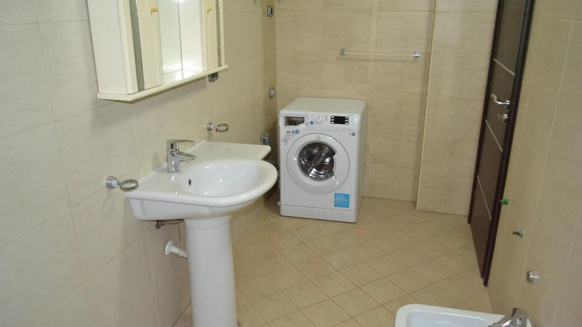 Penthouse Terrace 4 Bedrooms Apartment Vlore
