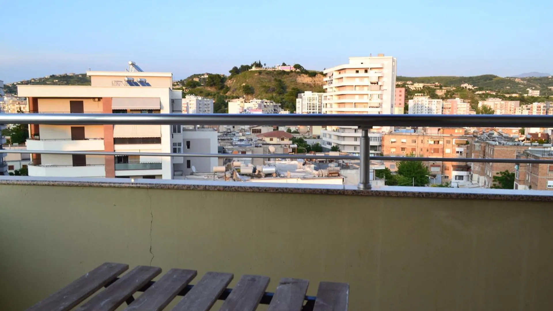 Penthouse Terrace 4 Bedrooms Apartment Vlore 0*,